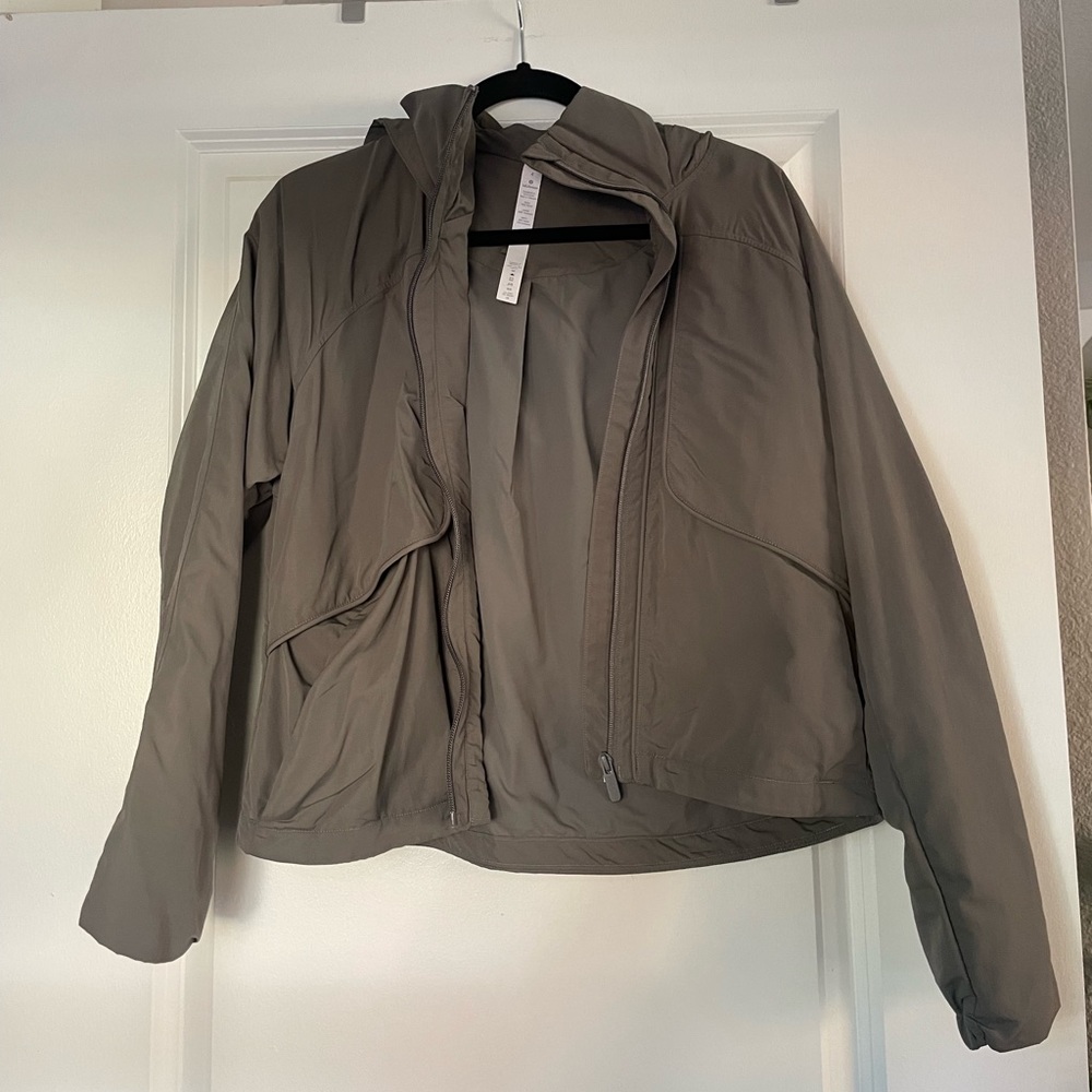 Lululemon Always Effortless Jacket - Picture 3 of 9